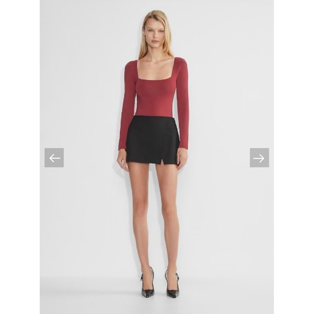Babaton Contour Squareneck Long Sleeve Bodysuit Red Spice Size Med